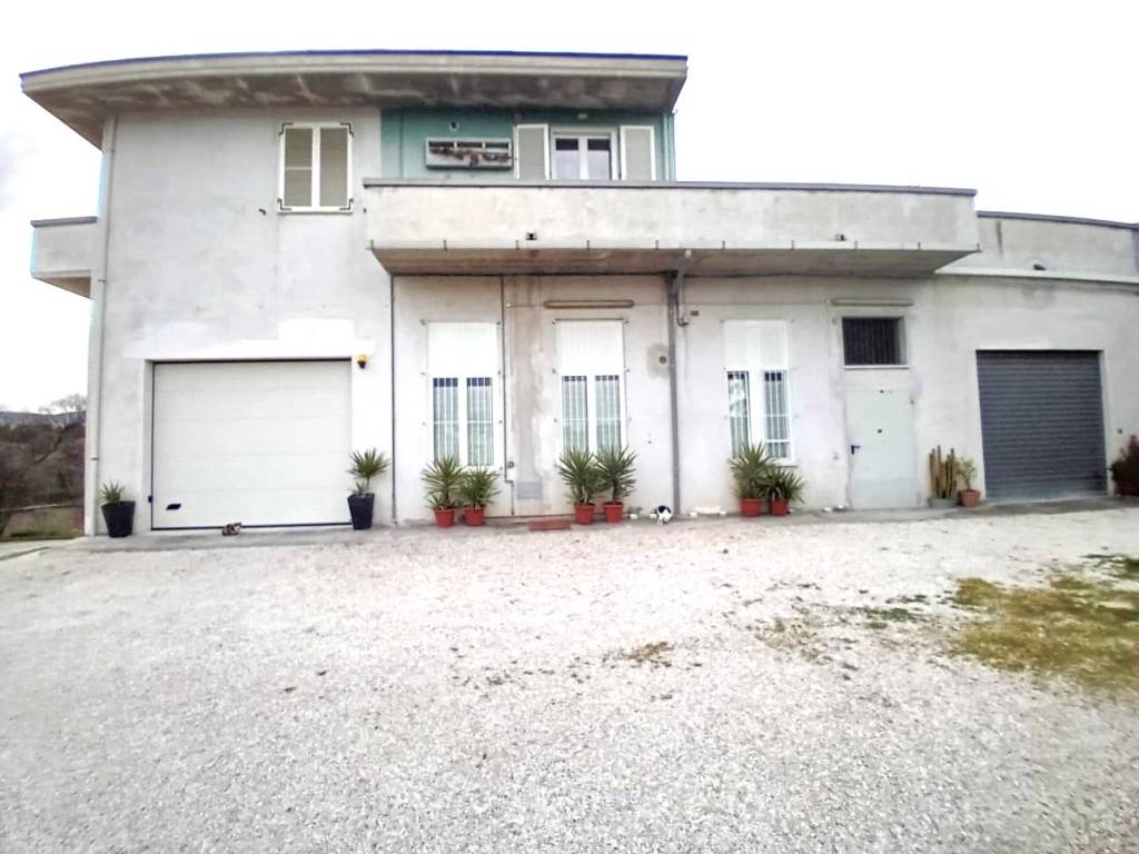 Appartamento a Treia in Contrada Fontevannazza - Foto 2