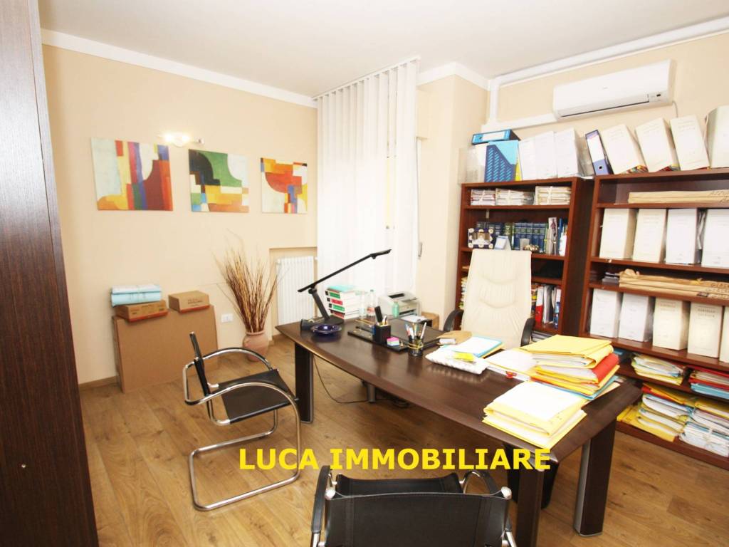 Appartamento a Buggiano in Via Camillo Benso di Cavour, 11 - Foto 4