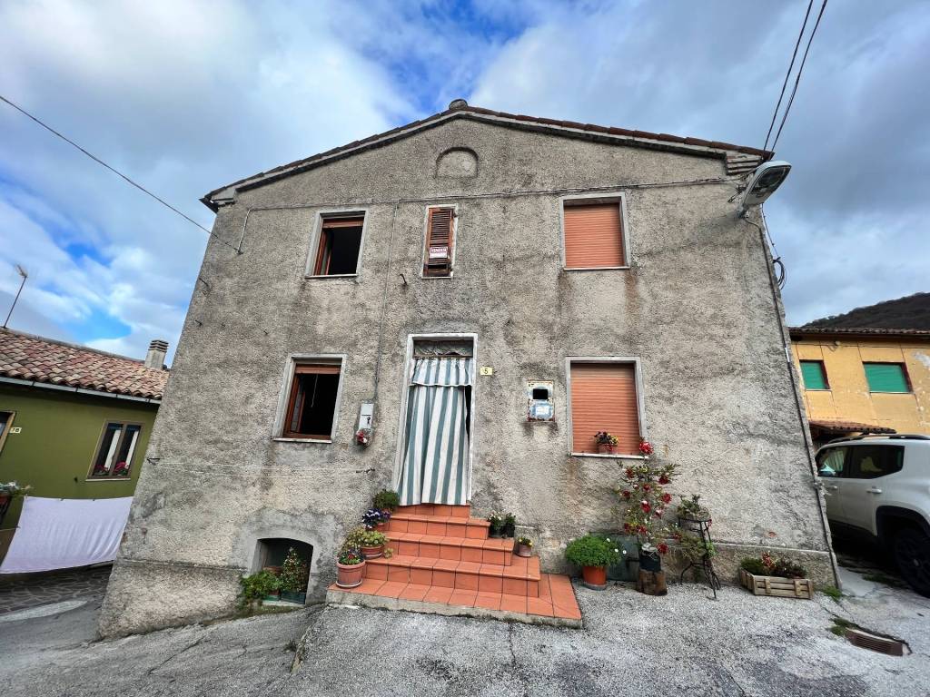 Appartamento a Fabriano in CACCIANO - Foto 2