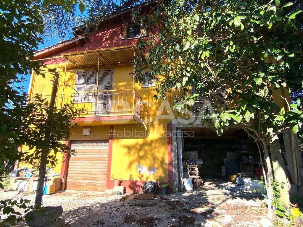 Villa a Velletri in Via Vecchia di Malatesta - Foto 2