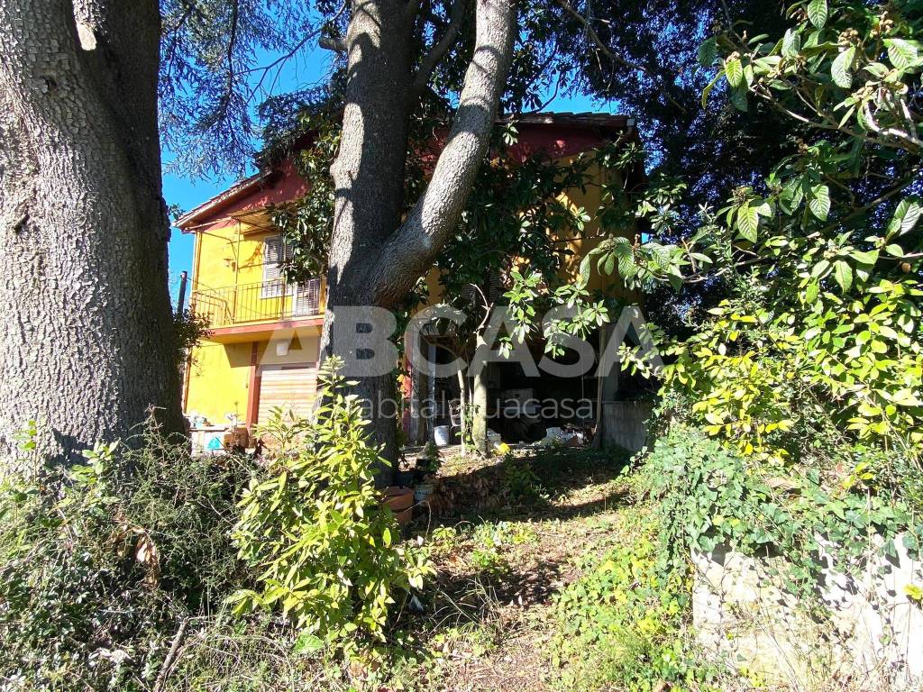 Villa a Velletri in Via Vecchia di Malatesta - Foto 4