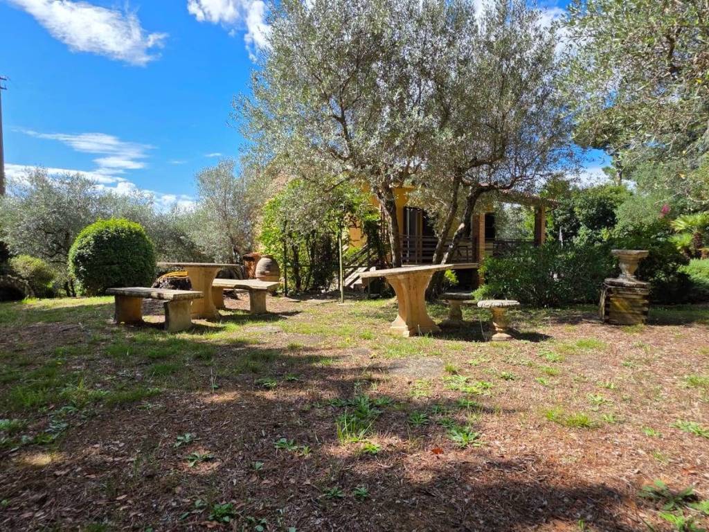 Villa a Sutri in Via Delle Viole, 10 - Foto 5