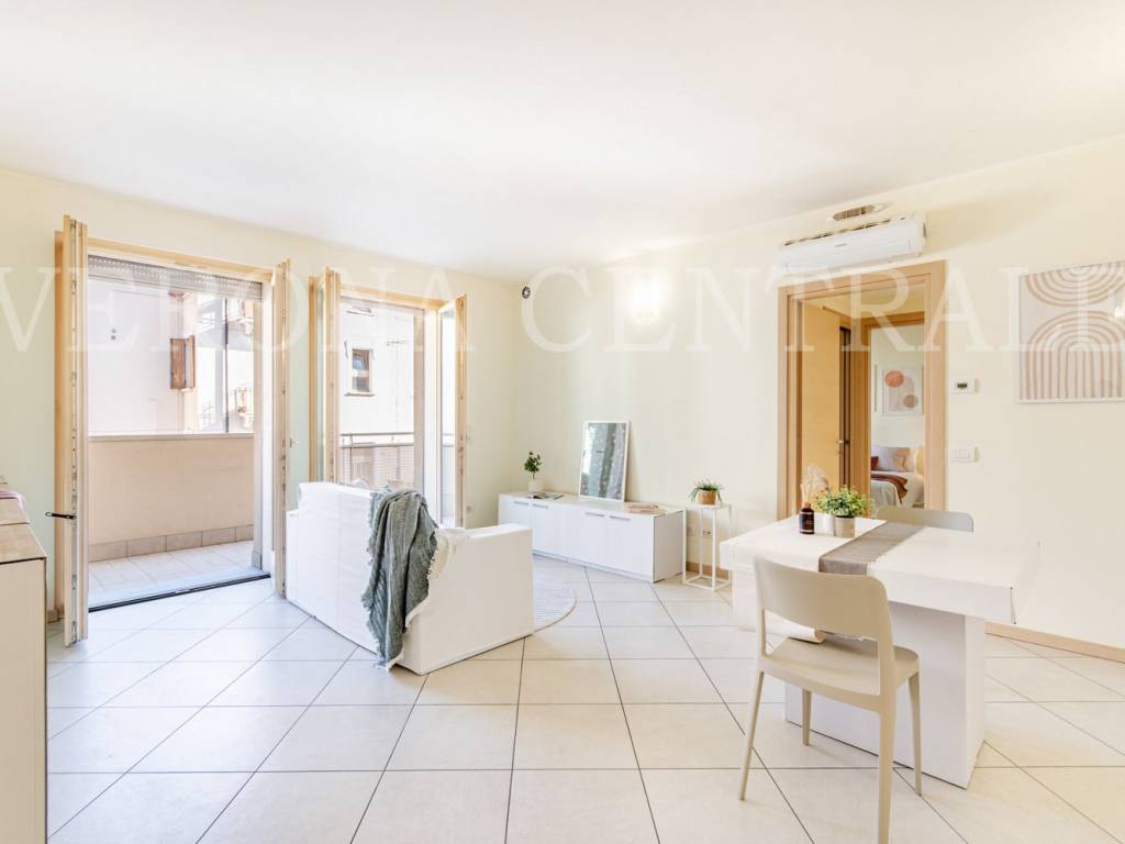 Appartamento a Verona in Via Carlo Belviglieri - Foto 2