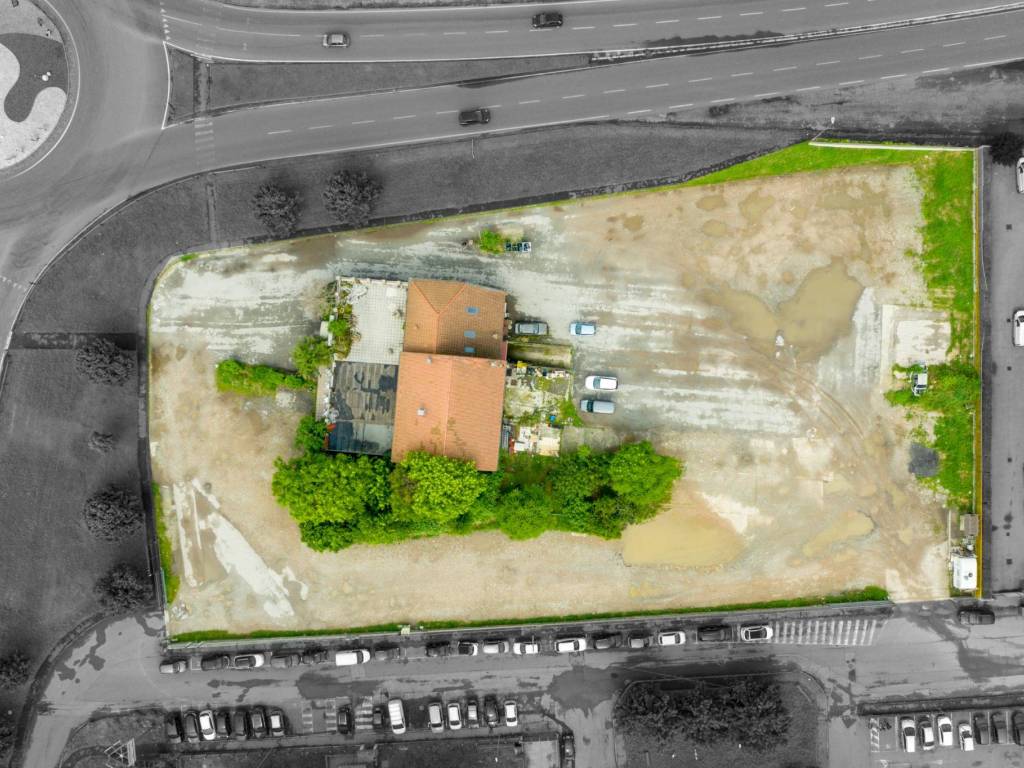 Terreno a Orbassano in Via Caduti del Lavoro, 12 - Foto 2
