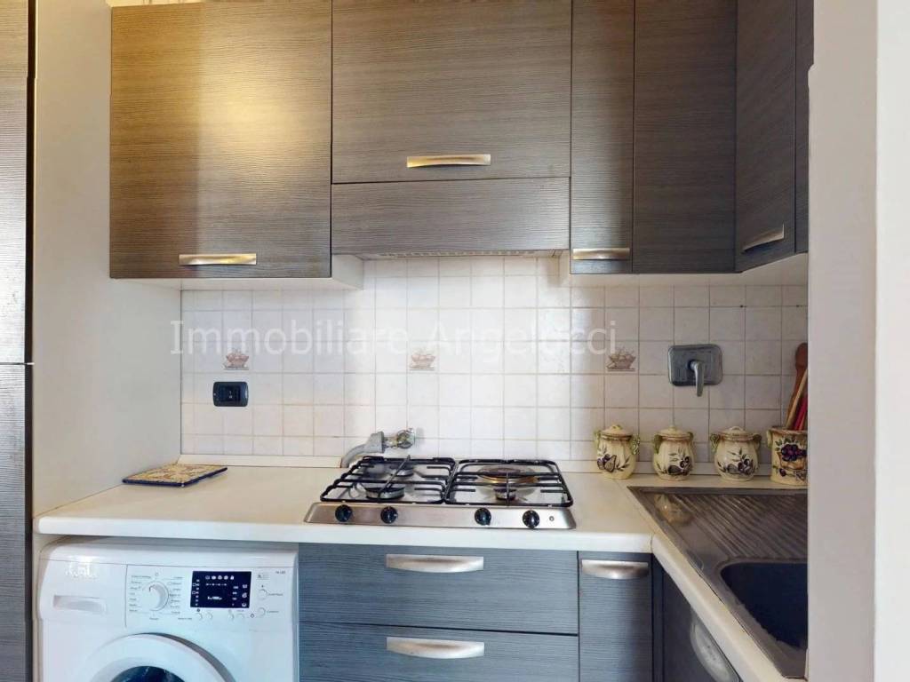 Appartamento a Borghetto santo spirito in Via Gran sasso 5 - Foto 4