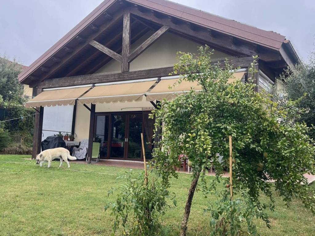 Villa a Arignano in via Tetti Gianchino, 5 - Foto 2
