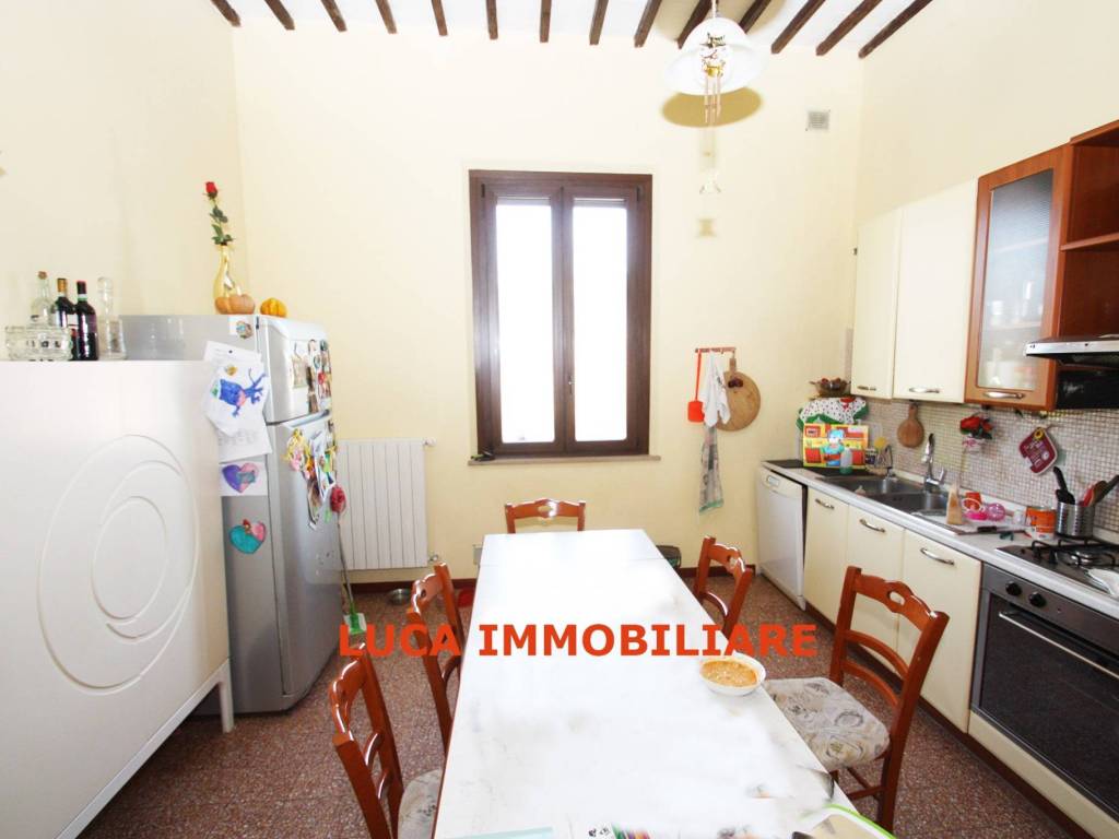 Appartamento a Buggiano in Via Camillo Benso di Cavour, 13 - Foto 4