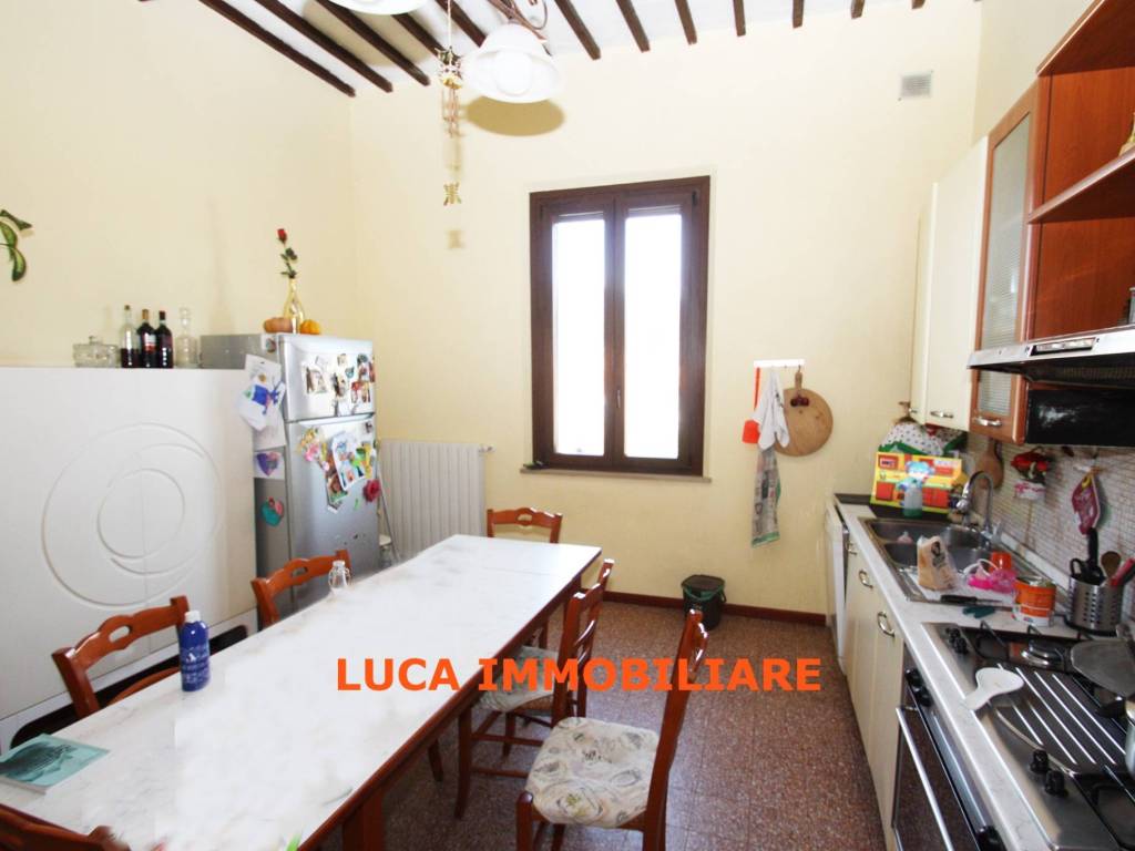 Appartamento a Buggiano in Via Camillo Benso di Cavour, 13 - Foto 5