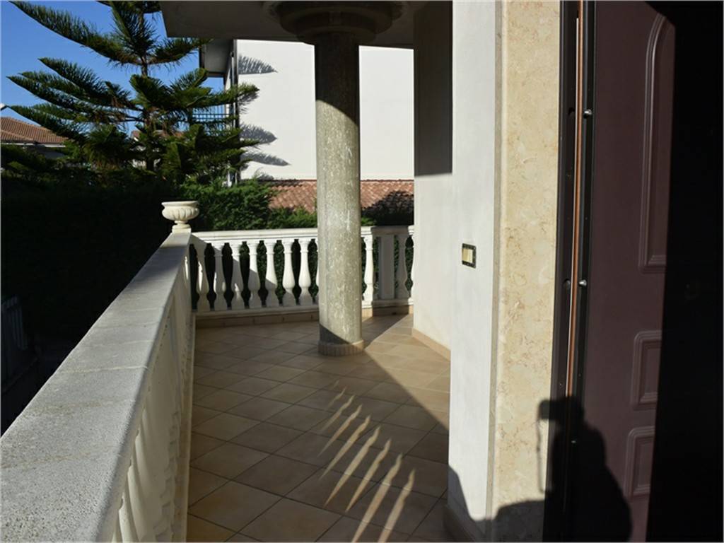 Villa a Crosia in VIA STOCCARDA 36 - Foto 2