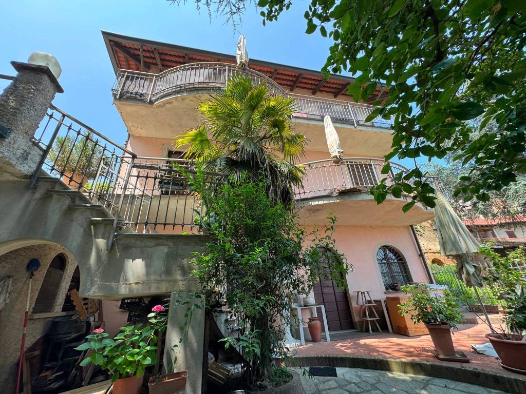 Casa indipendente a Castellinaldo d'alba in Via Dante Alighieri, 1 - Foto 2