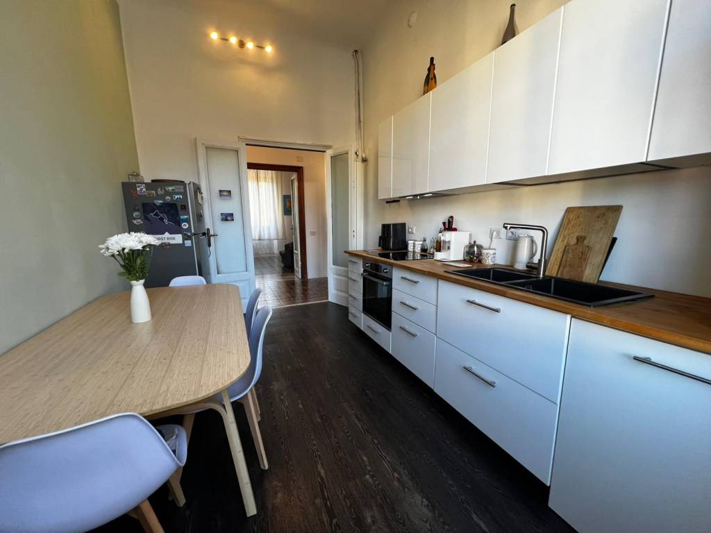 Appartamento a La spezia in Viale San Bartolomeo, 169 - Foto 2