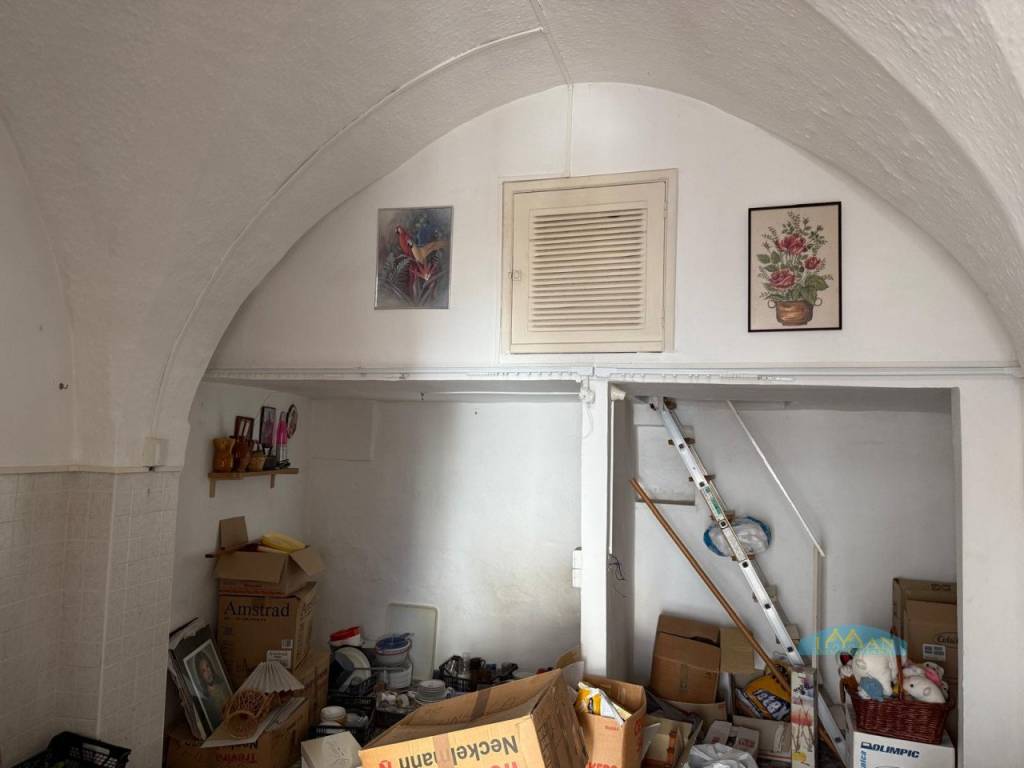 Casa indipendente a Ceglie messapica in Via Bottega de Nisco - Foto 3
