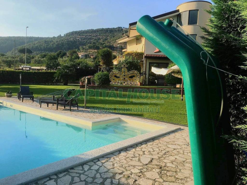 Villa a Caserta in Vicolo Achille Terracciano - Foto 2