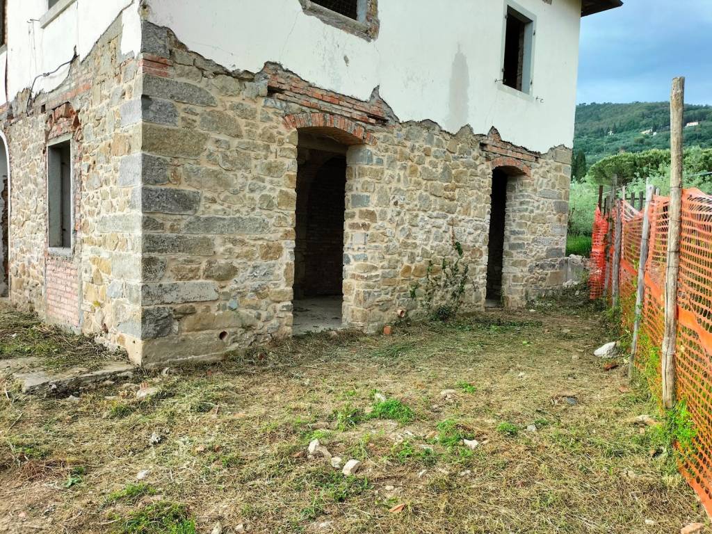 Rustico / casale a Terranuova bracciolini in Montemarciano S.N.C. - Foto 3