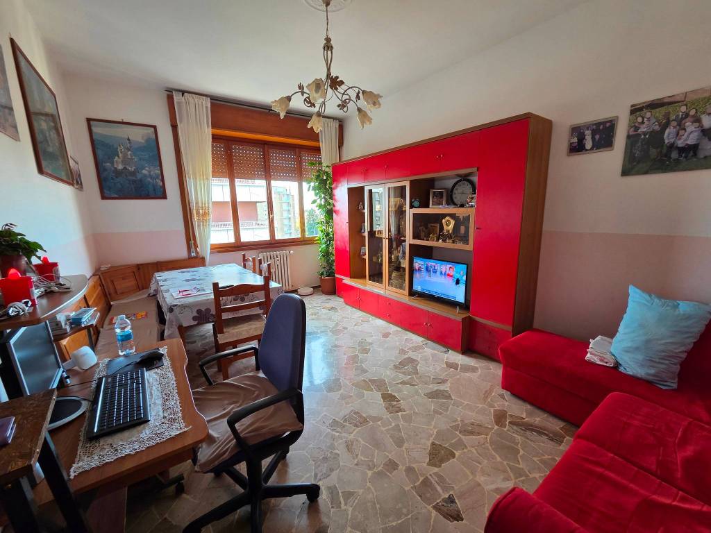 Appartamento a Gerenzano in Via Isonzo, 6 - Foto 2