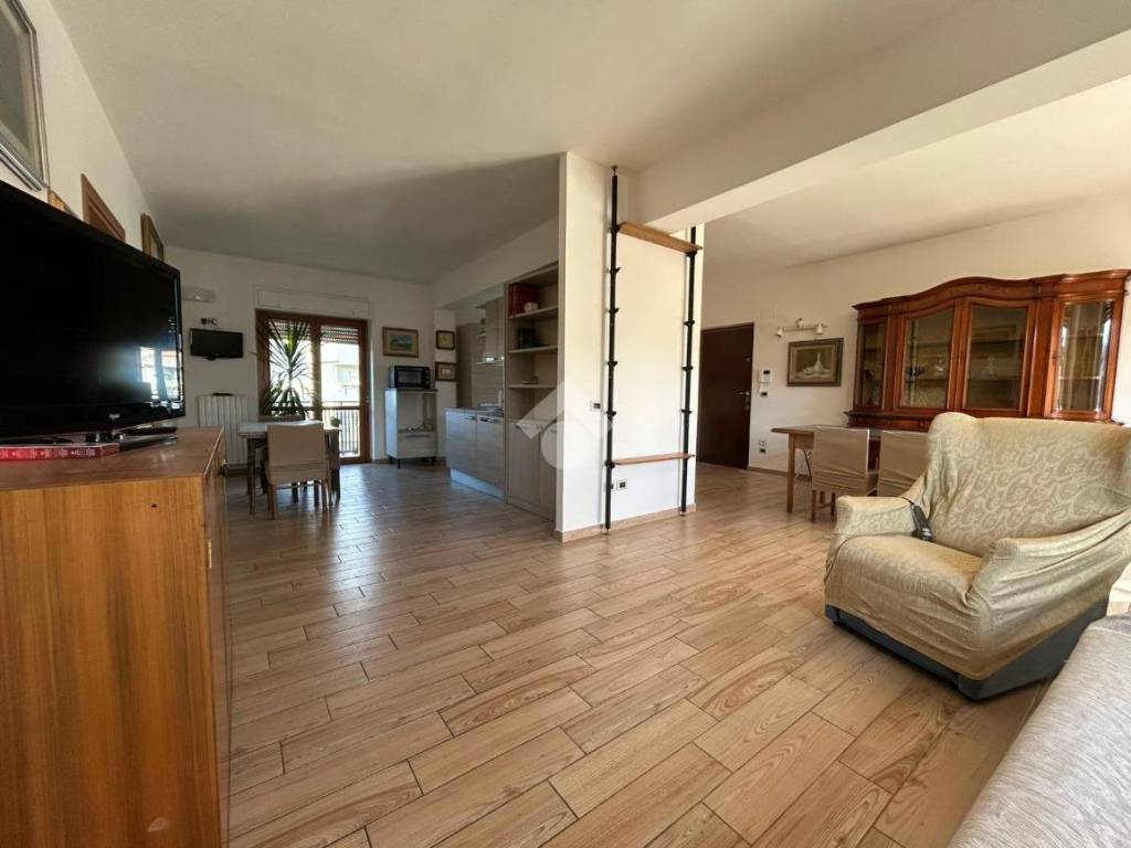 Appartamento a Cosenza in Viale Sergio Cosmai, 29 - Foto 3