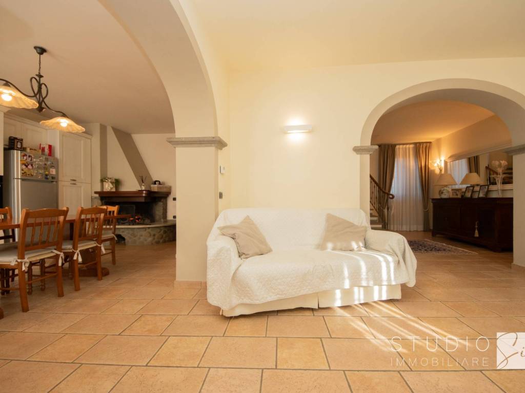 Rustico / casale a Pistoia in Via Calvana - Foto 2