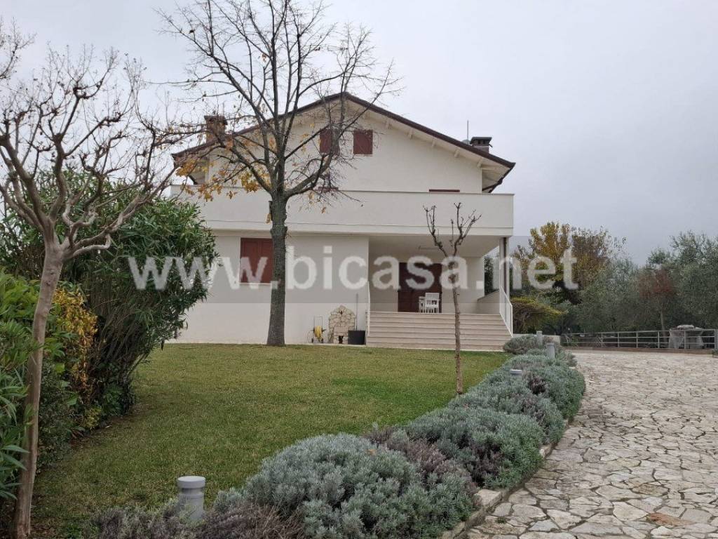 Villetta a schiera a Tavullia in STRADA DEL MONTALE, 13 - Foto 2