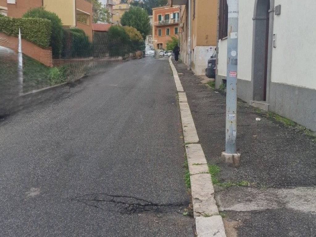 Box / garage a Albano laziale in Via Giuseppe Verdi, 27 - Foto 3