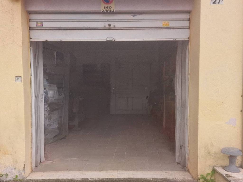 Box / garage a Albano laziale in Via Giuseppe Verdi, 27 - Foto 4