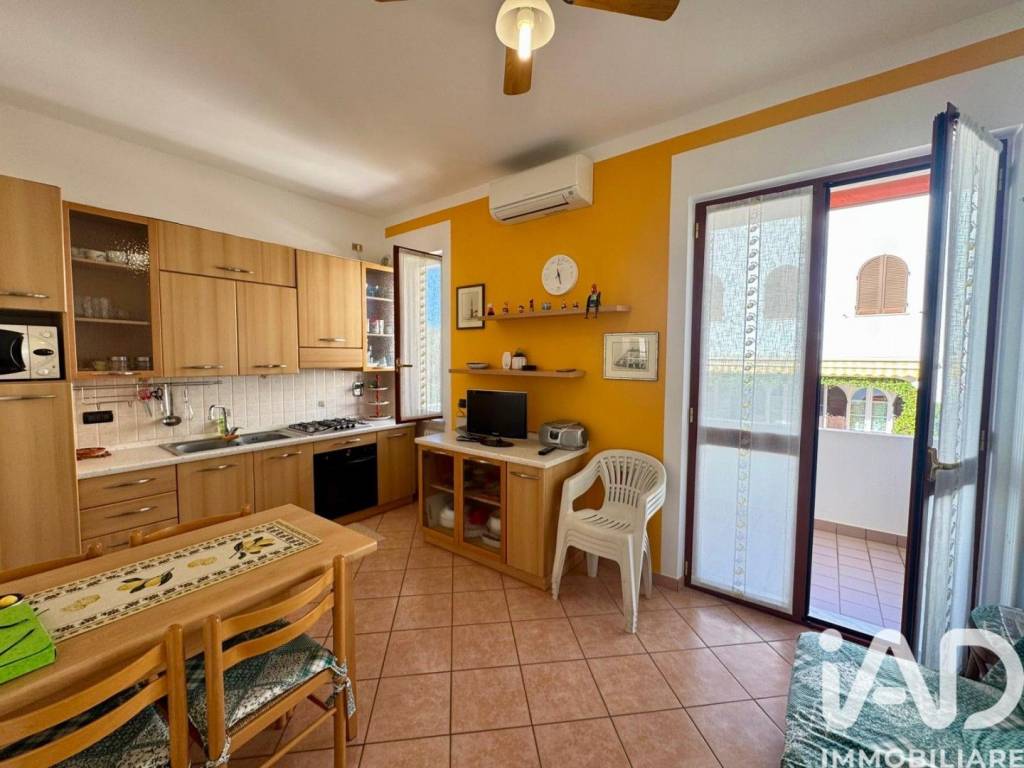 Appartamento a Ceriale in Via ROMANA SUPERIORE, 1 - Foto 4