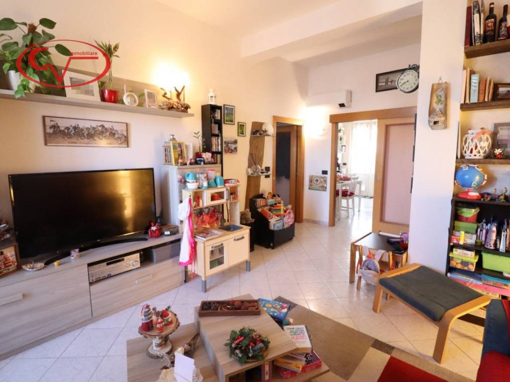 Appartamento a Montevarchi in Viale Armando Diaz - Foto 5