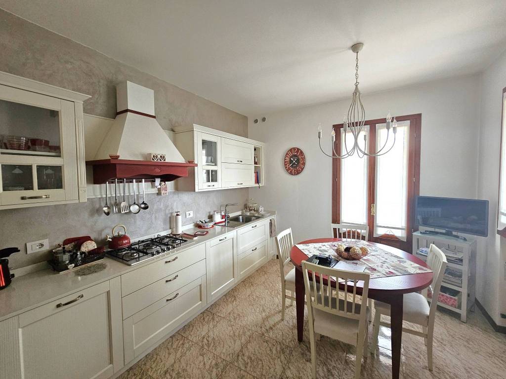 Villa a Paese in Via Grotta, 1 - Foto 3