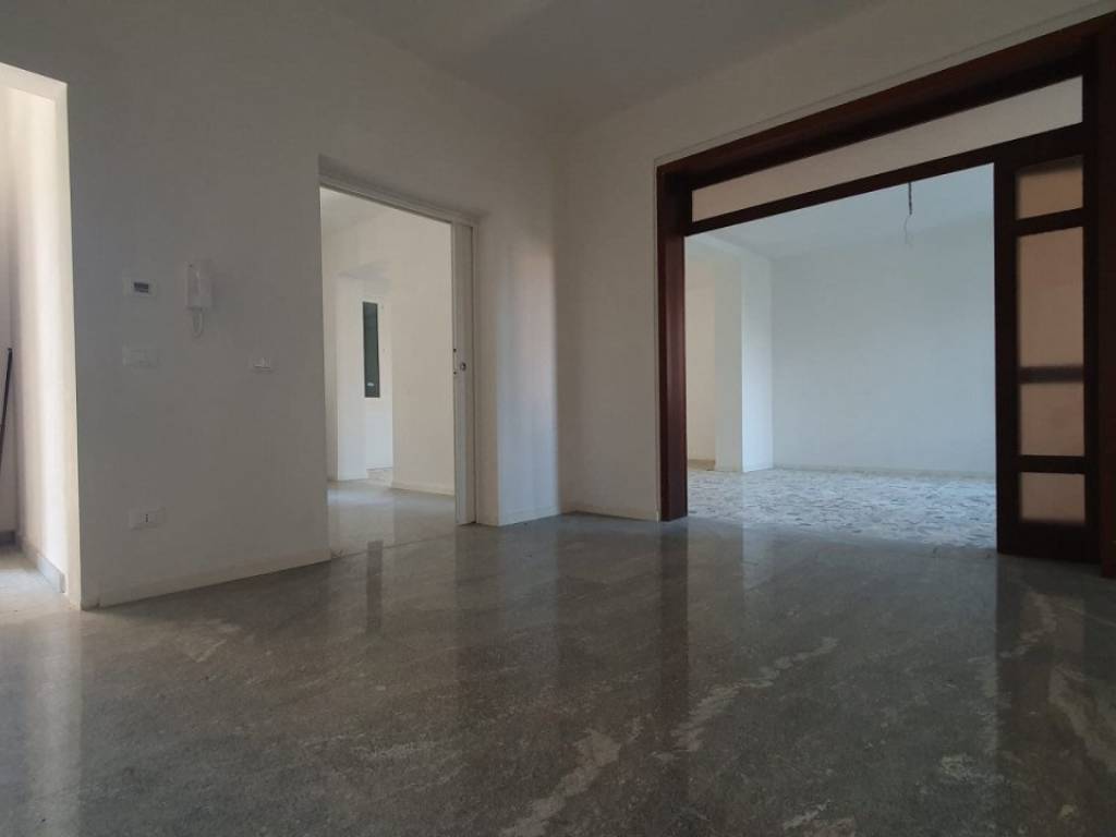 Villa a Mirandola in VIA BRUNATTI - Foto 2