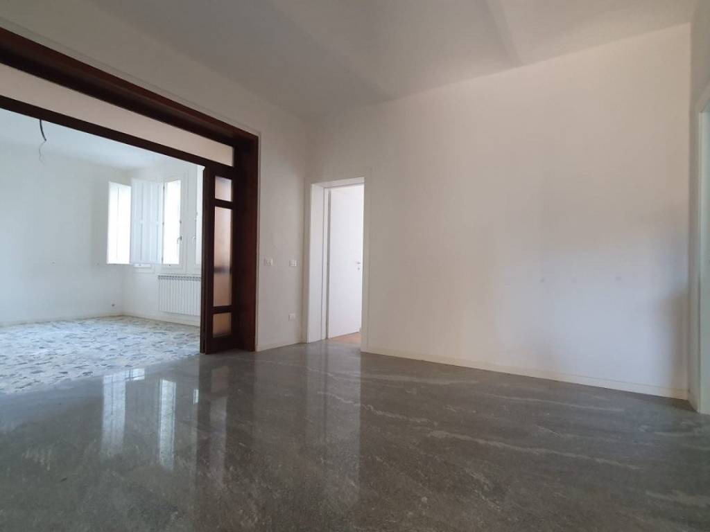 Villa a Mirandola in VIA BRUNATTI - Foto 3
