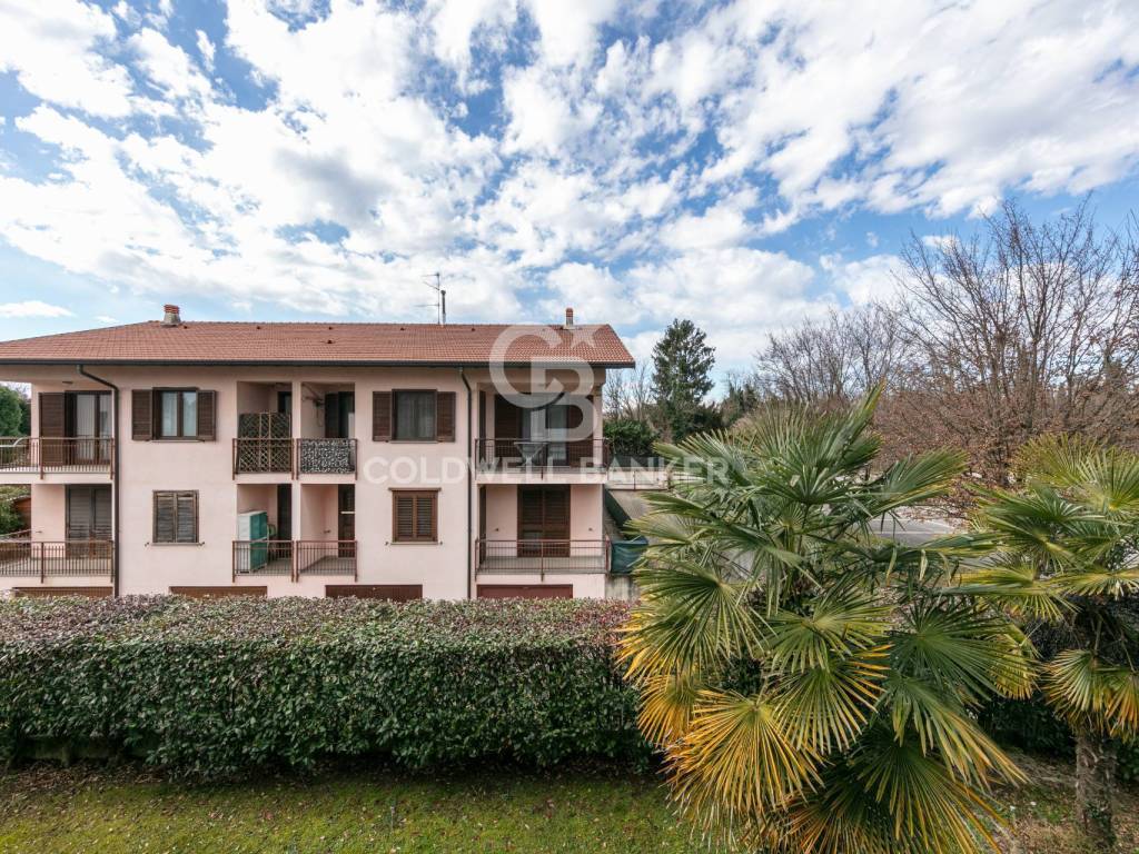 Appartamento a Lonate pozzolo in VIA MONVISO, 37 - Foto 3