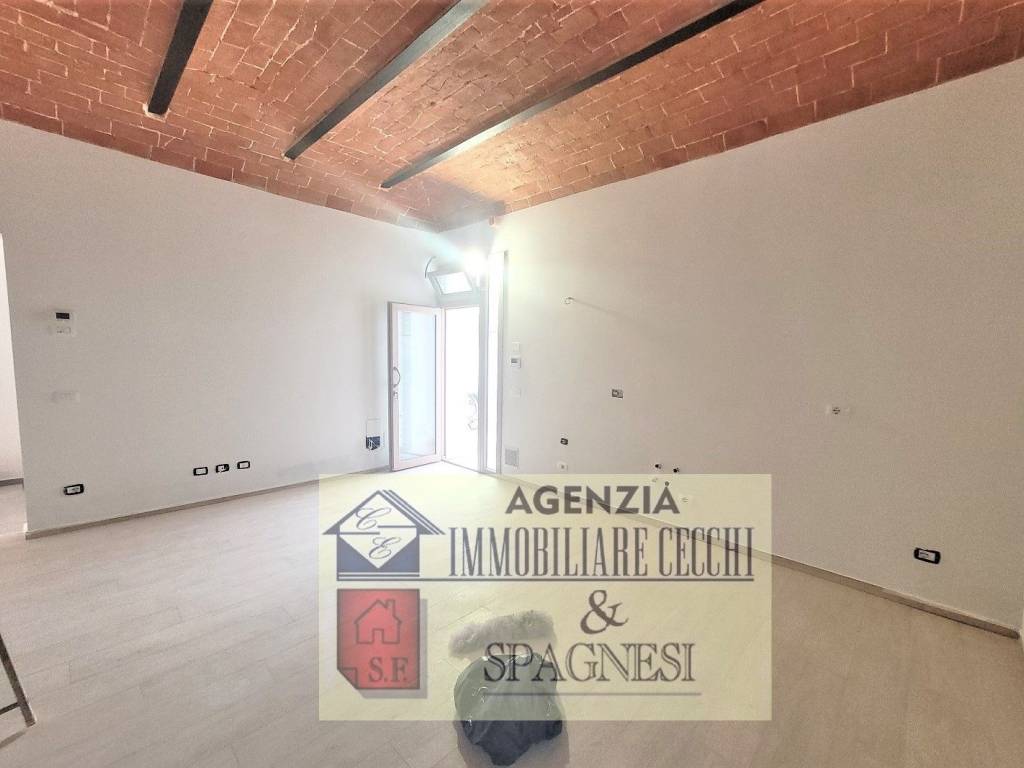 Appartamento a Campi bisenzio in Via Santa Maria - Foto 4