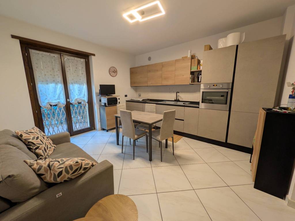 Appartamento a Vinovo in Via Salvo D'Acquisto - Foto 4
