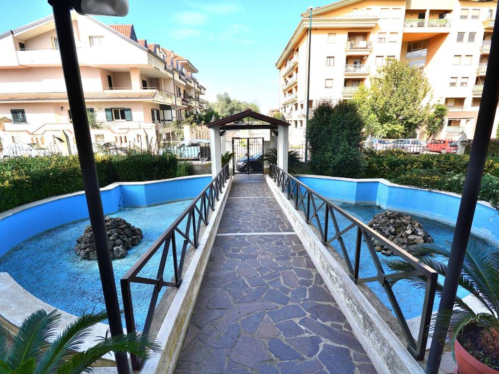 Appartamento a Vibo valentia in Via Giovanni Spadolini, 37 - Foto 2