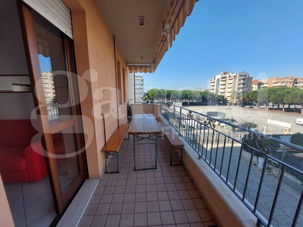 Appartamento a Alba adriatica in Viale G. Marconi , 34 - Foto 3