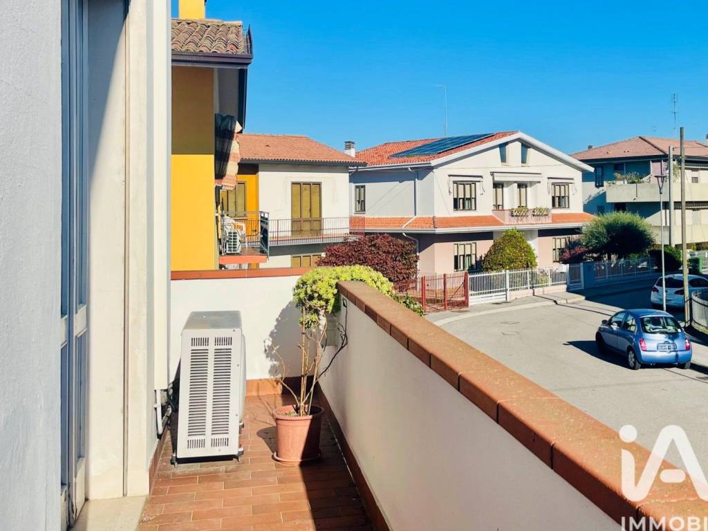 Villa a Montegrotto terme in Via SILVIO PELLICO, 15 - Foto 5