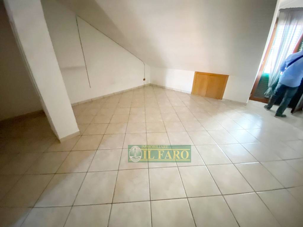 Appartamento a Giugliano in campania in Via Antica Giardini - Foto 2