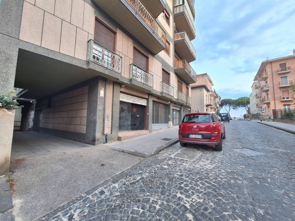 Box / garage a Benevento in Via dei Cappuccini - Foto 2