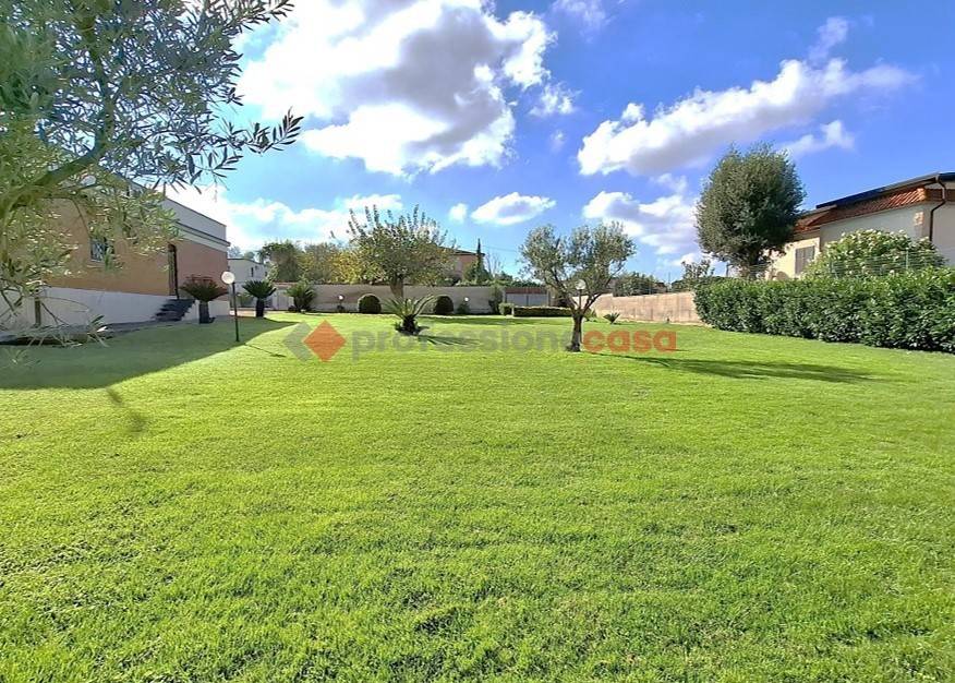 Villa a Aprilia in Via Elba, 28 - Foto 2