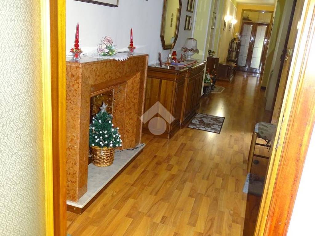 Appartamento a Castrovillari in C.so Garibaldi, 180 - Foto 2