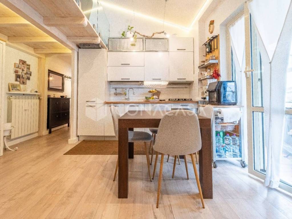 Appartamento a Ciampino in Via Fontana dei Monaci - Foto 5