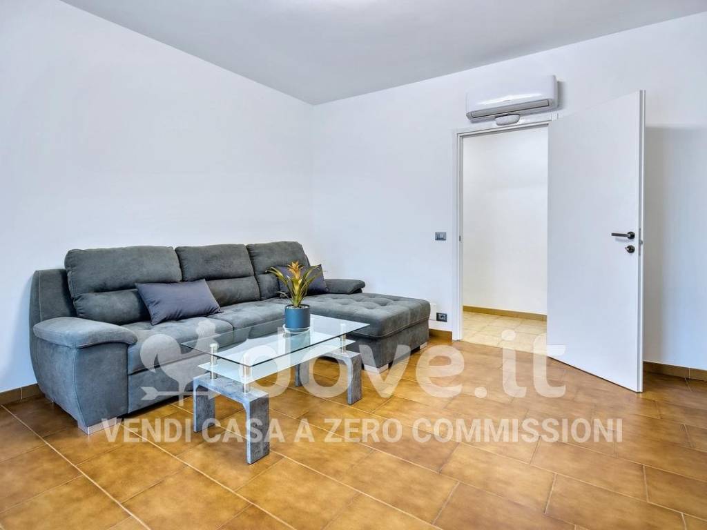 Appartamento a Santa vittoria d'alba in Via Statale, 10 - Foto 2