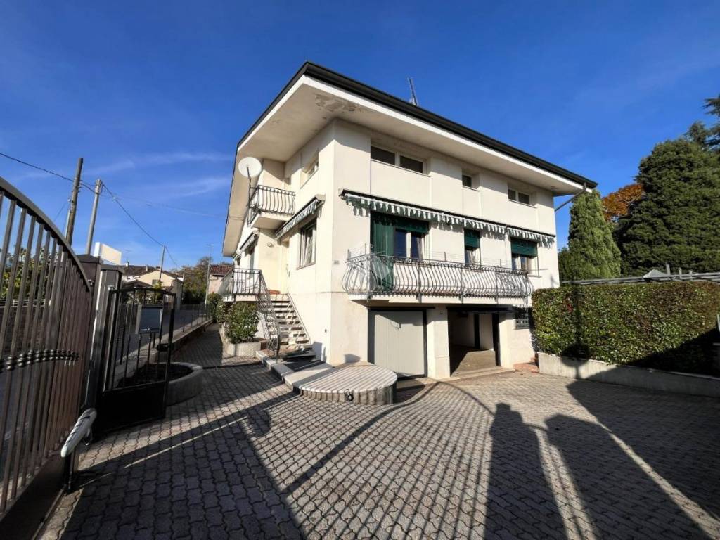 Villa a Pederobba in Via Montello, 28 - Foto 2