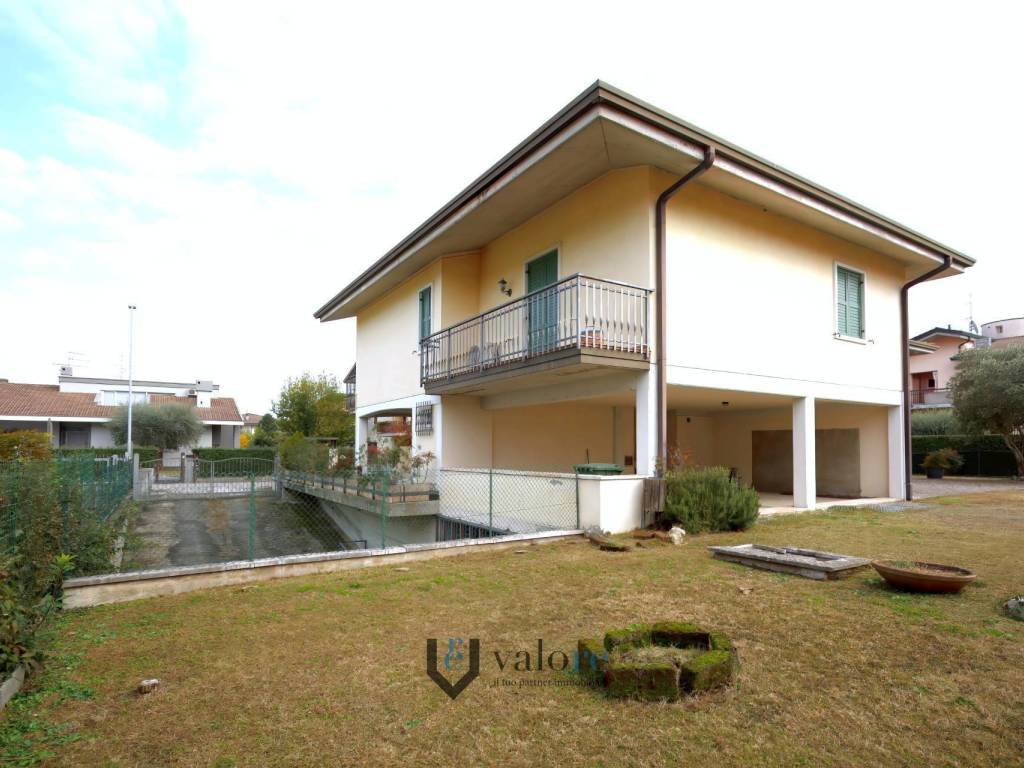 Villa a Bussolengo in Strada Comunale San Vito - Foto 3