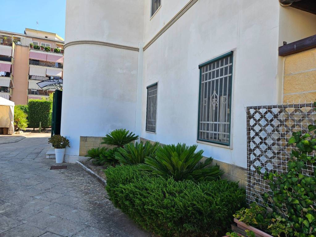 Villa a Trani in Corso Don Luigi Sturzo - Foto 4