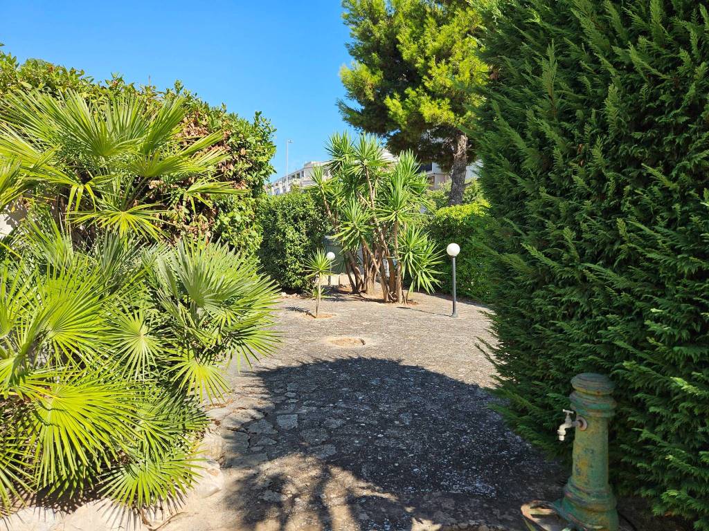 Villa a Trani in Corso Don Luigi Sturzo - Foto 5