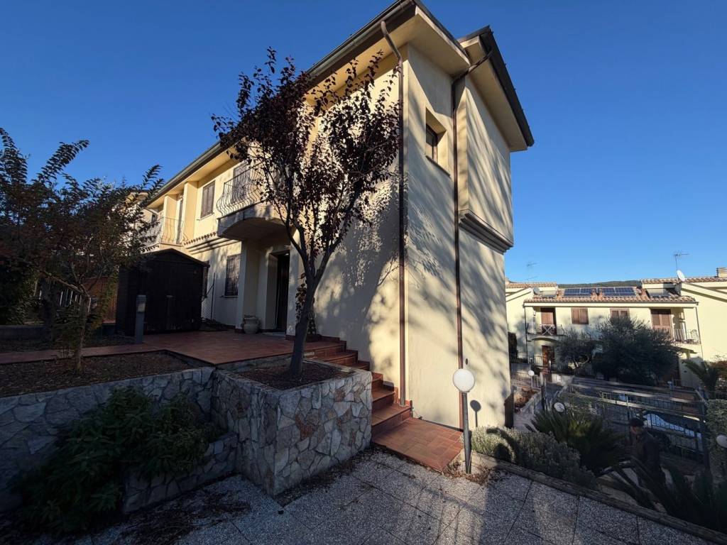 Villa a Amelia in Villetta Bifamiliare in Strada Montoro, 1/M - Foto 2