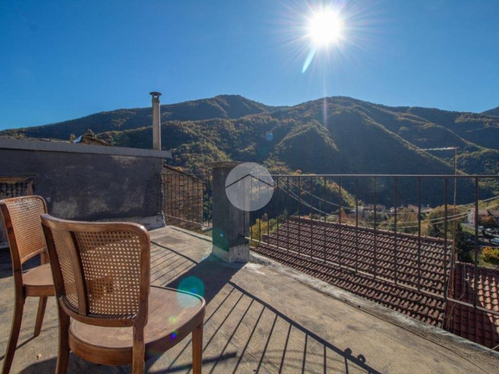 Appartamento a Rezzo in Vico Chiuso, 1 - Foto 4