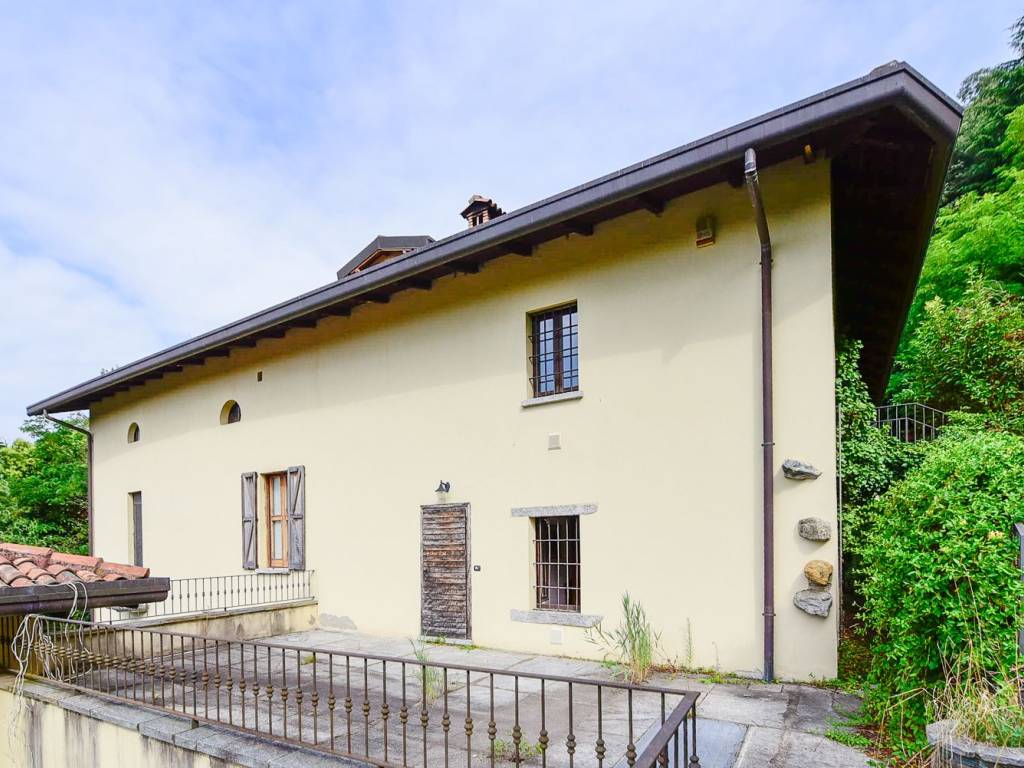 Appartamento a Castello di brianza in Via Monte Grappa, 6 - Foto 5