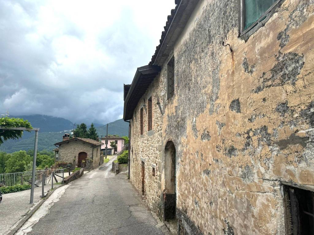 Casa indipendente a Barga in Via Seggio, 5 - Foto 3