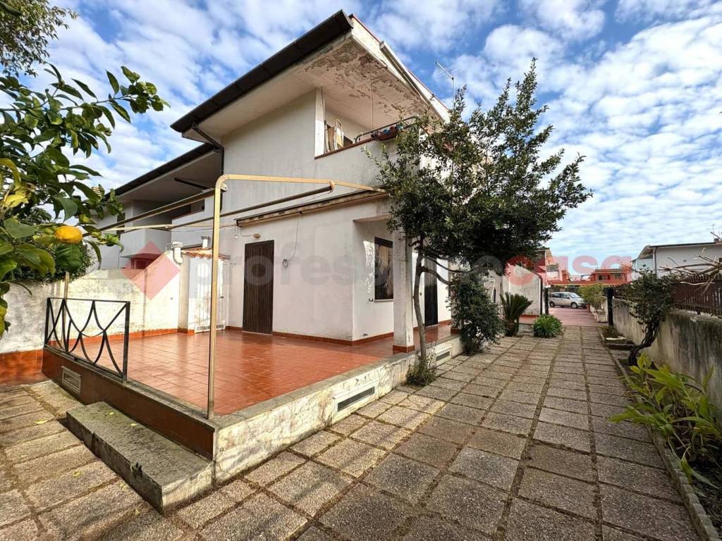 Villetta a schiera a Terracina in VIA TEODORICO, 54 - Foto 3
